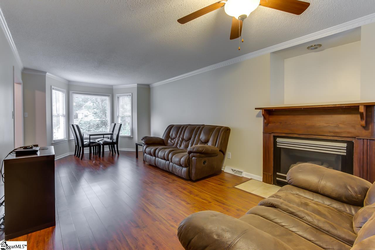 136 Emerald Way Simpsonville, SC 29681 - Photo 6 of 35 Gallery Image 6