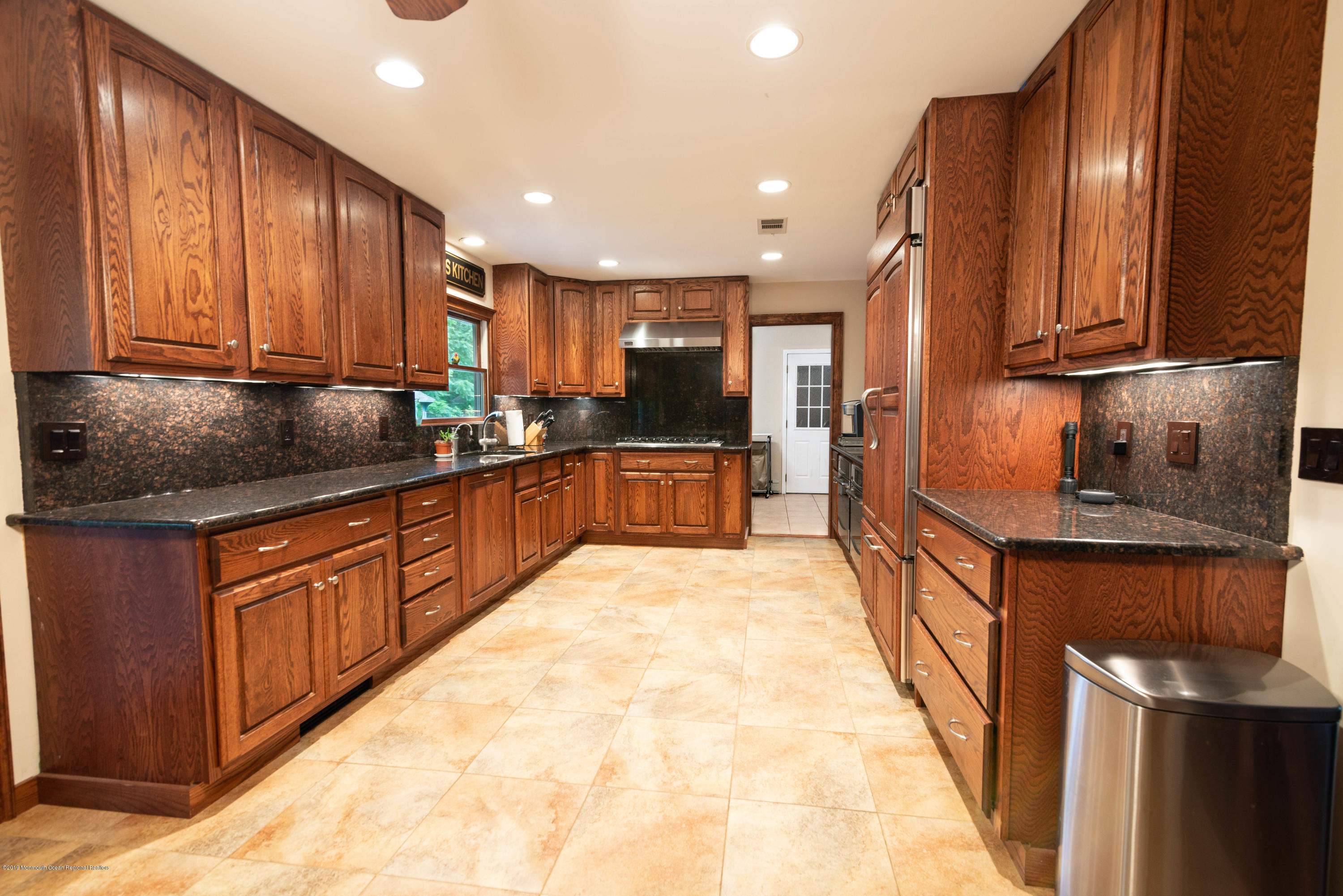 132 Apple Farm Road Red Bank, NJ 07701 - Photo 3 of 23 D80_8878