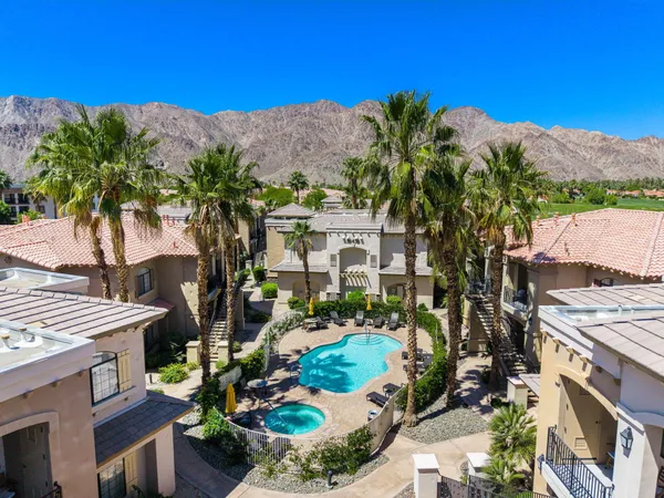 $299,000 | 50610 Santa Rosa Plaza, Unit 6, La Quinta, CA 92253