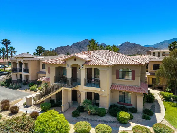 $299,000 | 50610 Santa Rosa Plaza, Unit 6, La Quinta, CA 92253