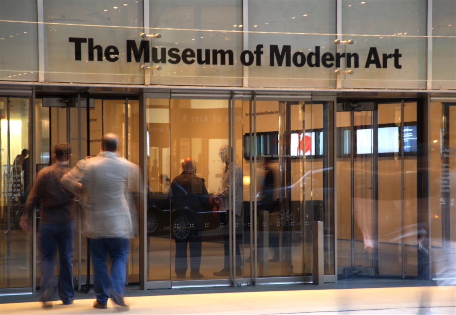 101 West 55th Street, Unit 701 Manhattan, NY 10019 - Photo 8 of 11 a picture of a living room with entryway