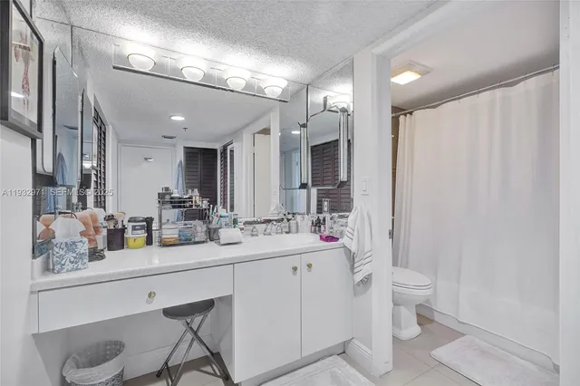 $2,750 | 20515 East Country Club Drive, Unit 249, Aventura, FL 33180