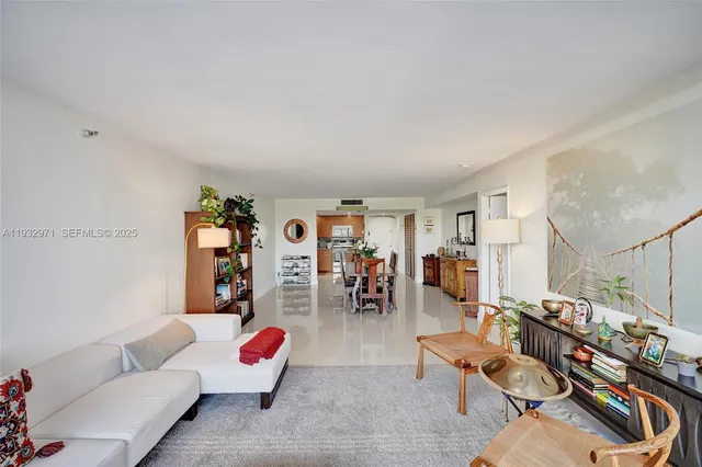 $2,750 | 20515 East Country Club Drive, Unit 249, Aventura, FL 33180