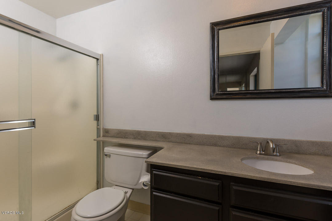 877 South B Street Oxnard, CA 93030 - Photo 8 of 23 mls-6