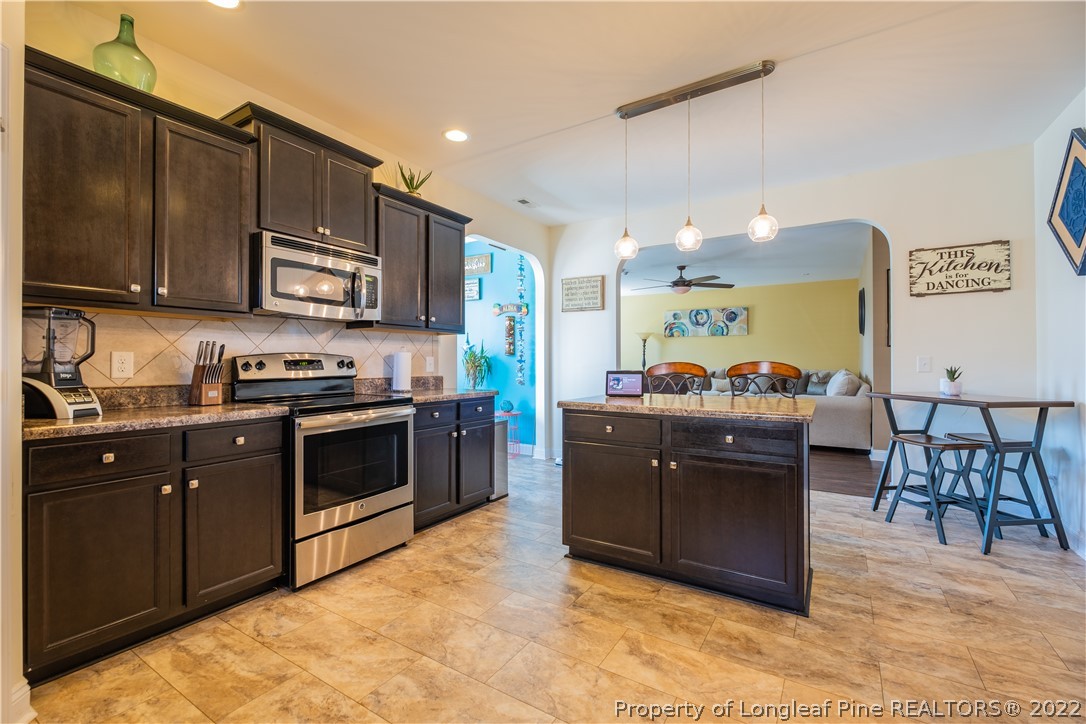 3921 Racking Horse Road Hope Mills, NC 28348 - Photo 5 of 40 Gallery Image 5