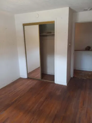 $115,000 | 9556 South Colfax Avenue, Chicago, IL 60617