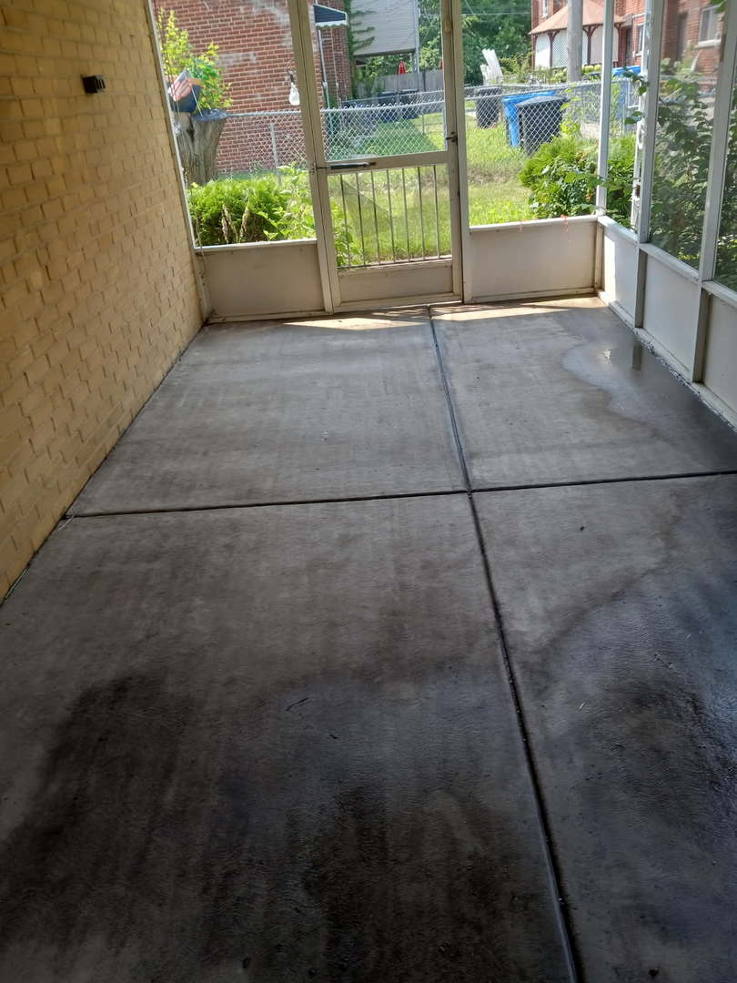 9556 South Colfax Avenue Chicago, IL 60617 - Photo 2 of 10