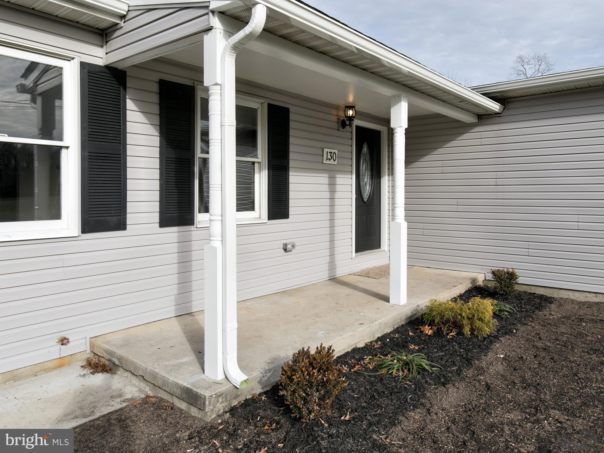130 Timberman Road Woodstown, NJ 08098 - Photo 2 of 22 Front porch