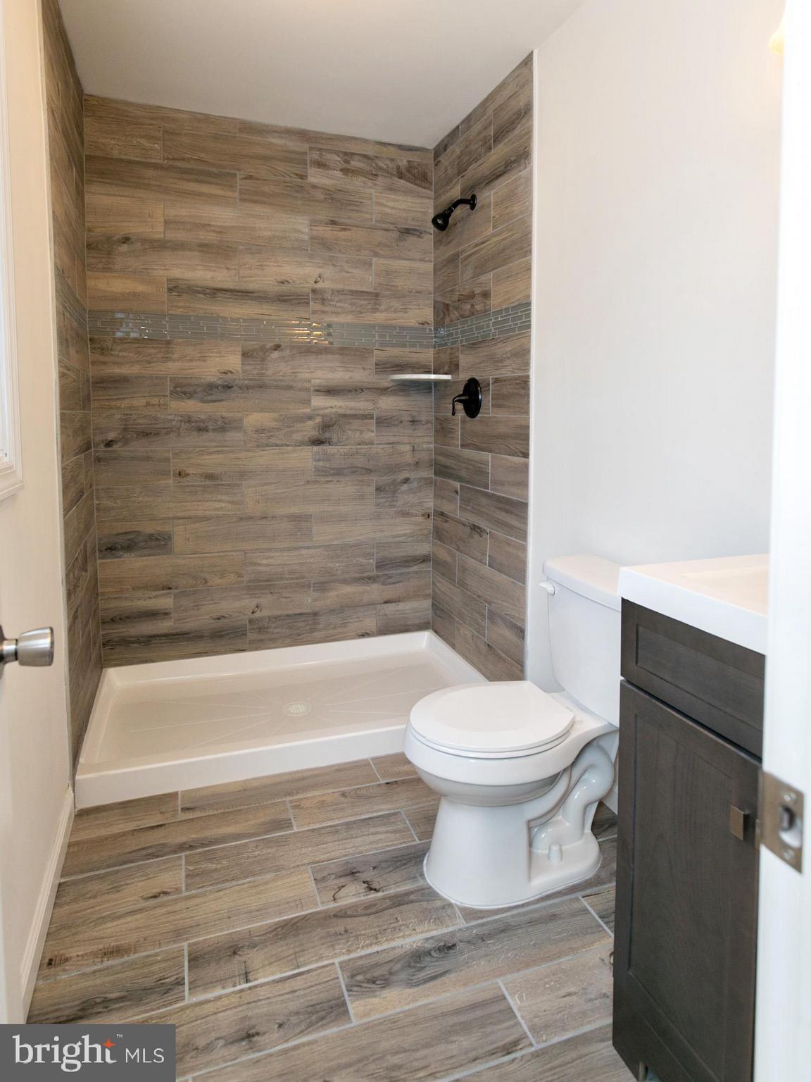 130 Timberman Road Woodstown, NJ 08098 - Photo 15 of 22 Master Bath
