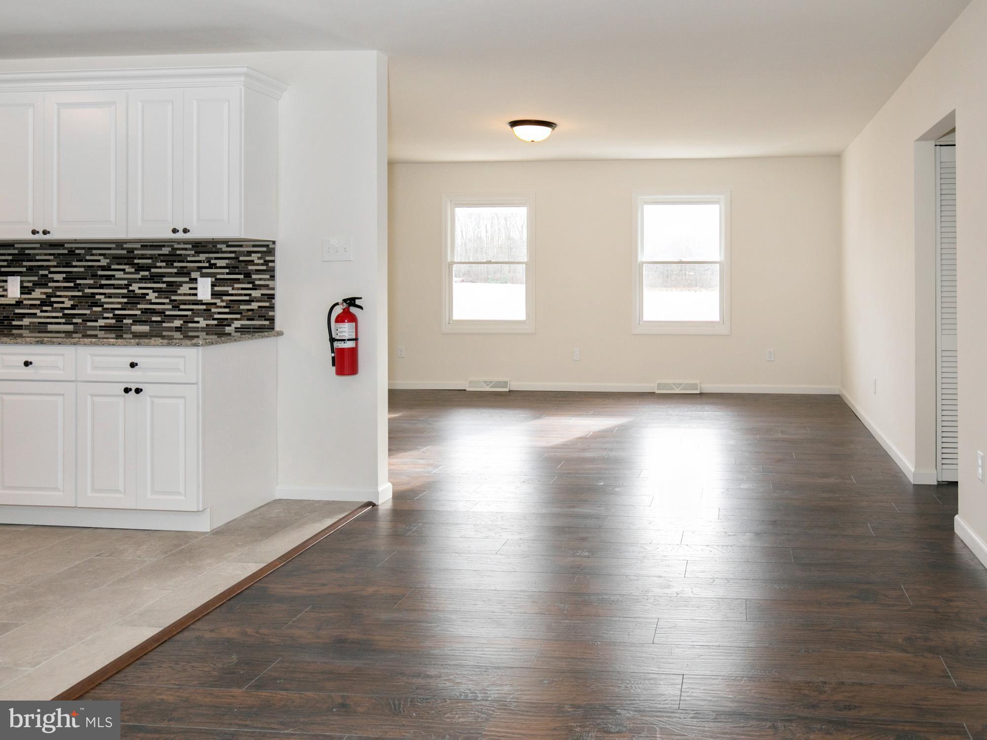 130 Timberman Road Woodstown, NJ 08098 - Photo 6 of 22 Dining area