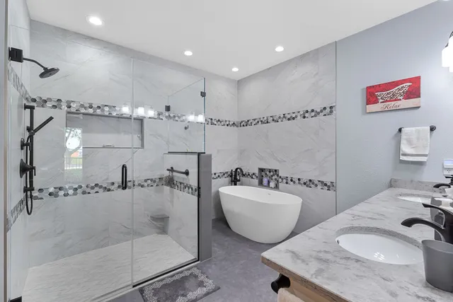 $650,000 | 290 Harbor View Drive, Fond du Lac, WI 54935