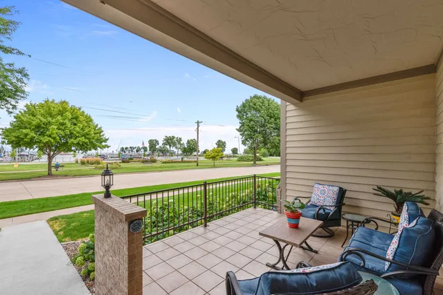 $650,000 | 290 Harbor View Drive, Fond du Lac, WI 54935