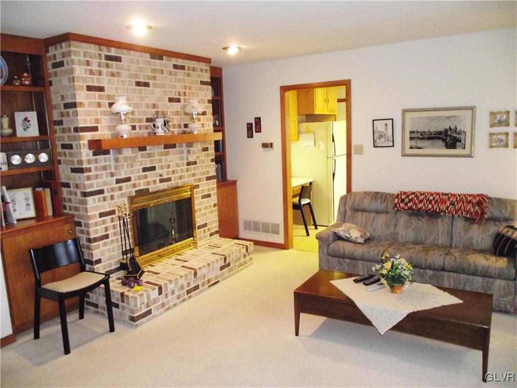 4370 East Texas Road Allentown, PA 18103 - Photo 13 of 30 Gallery Image 13