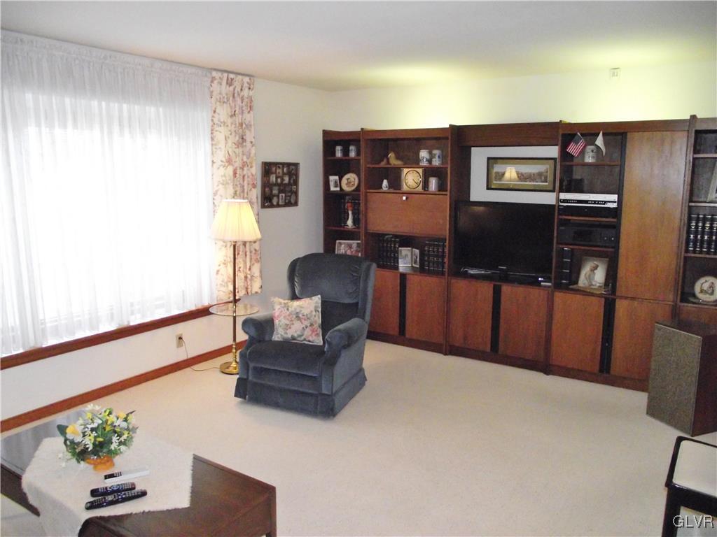 4370 East Texas Road Allentown, PA 18103 - Photo 14 of 30 Gallery Image 14
