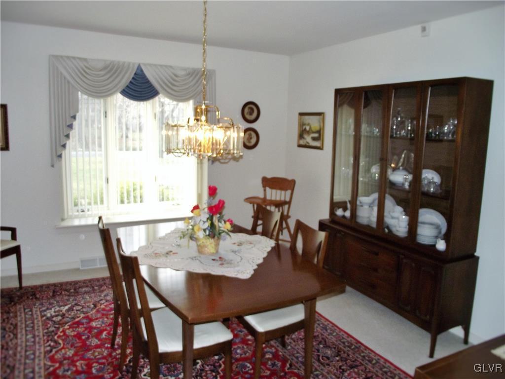 4370 East Texas Road Allentown, PA 18103 - Photo 15 of 30 Gallery Image 15