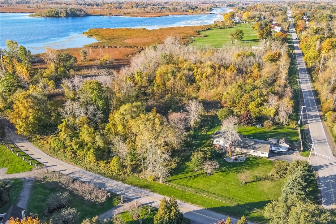 64 Manitou Beach Road Greece, NY 14468 - Photo 15 of 48