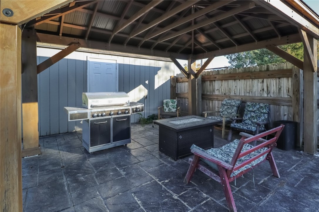 64 Manitou Beach Road Greece, NY 14468 - Photo 21 of 48