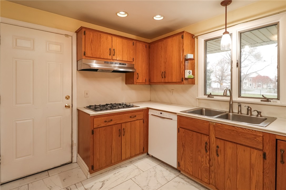 64 Manitou Beach Road Greece, NY 14468 - Photo 30 of 48