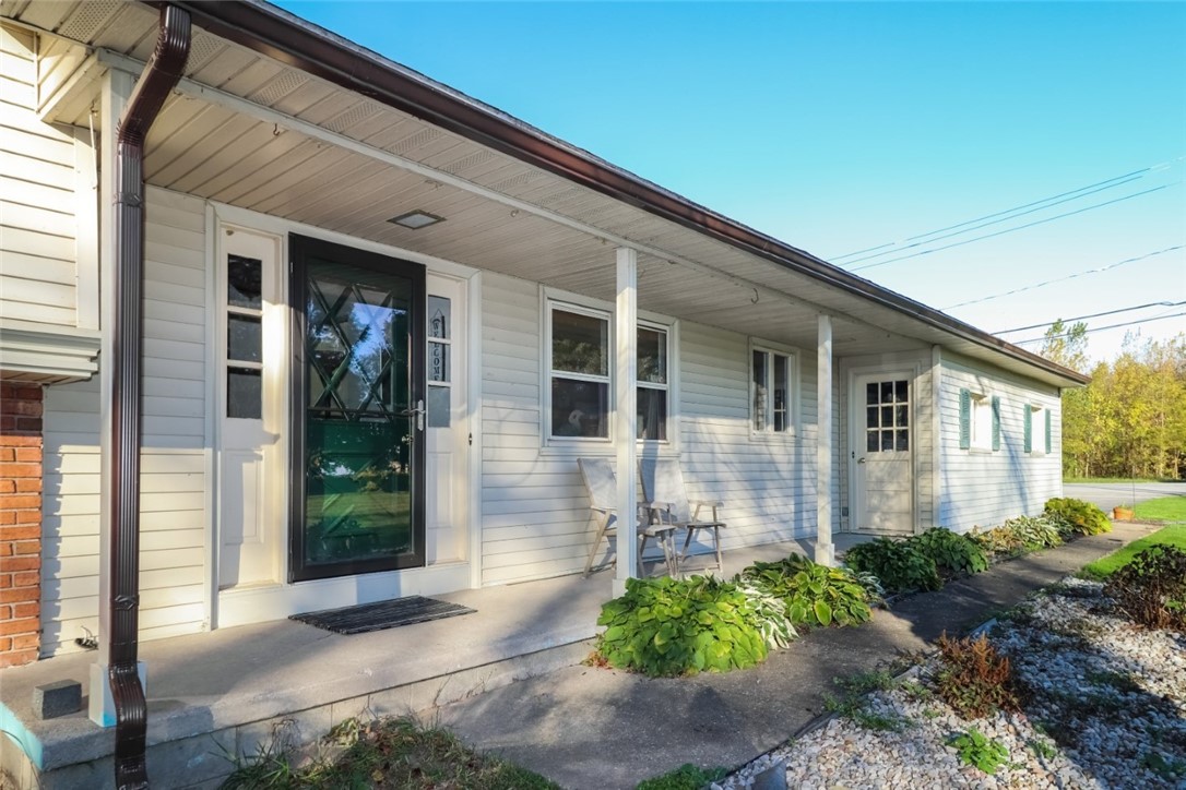 64 Manitou Beach Road Greece, NY 14468 - Photo 3 of 48