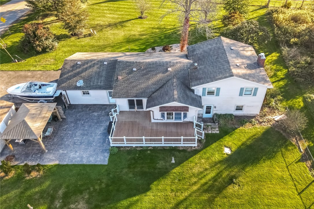 64 Manitou Beach Road Greece, NY 14468 - Photo 4 of 48