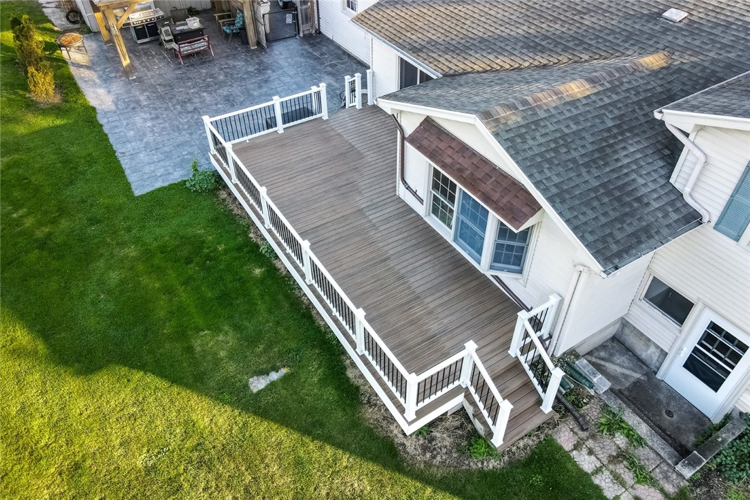 64 Manitou Beach Road Greece, NY 14468 - Photo 8 of 48