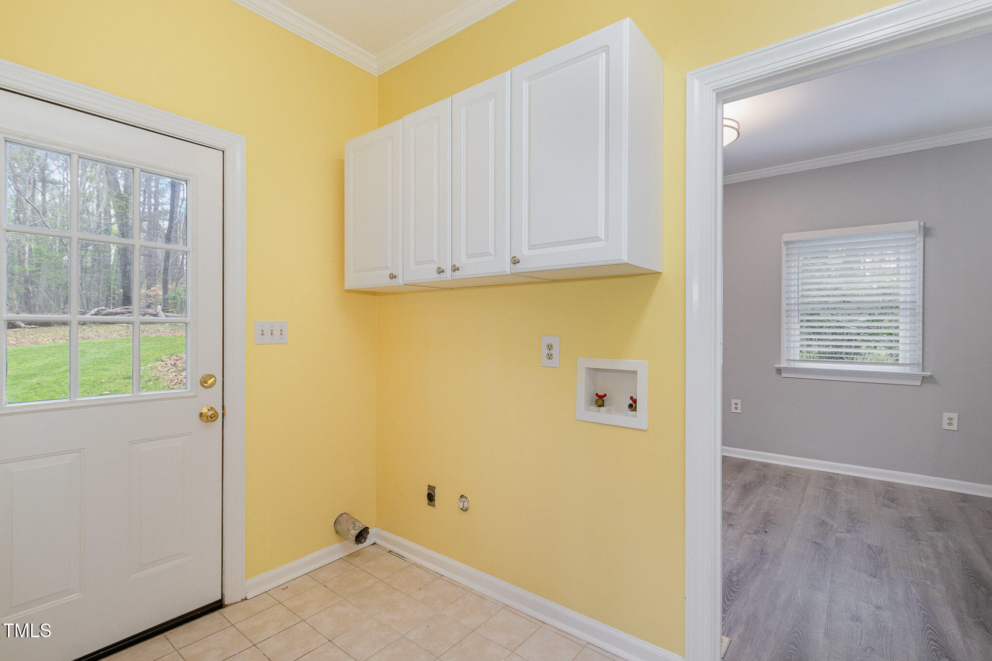 7212 Rabbit Run Wake Forest, NC 27587 - Photo 25 of 32 a view of room with washer and dryer