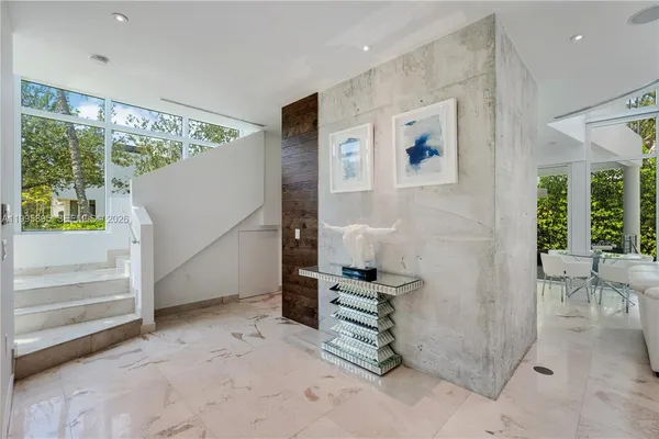 $16,000 | 548 Fernwood Road, Unit 548, Key Biscayne, FL 33149