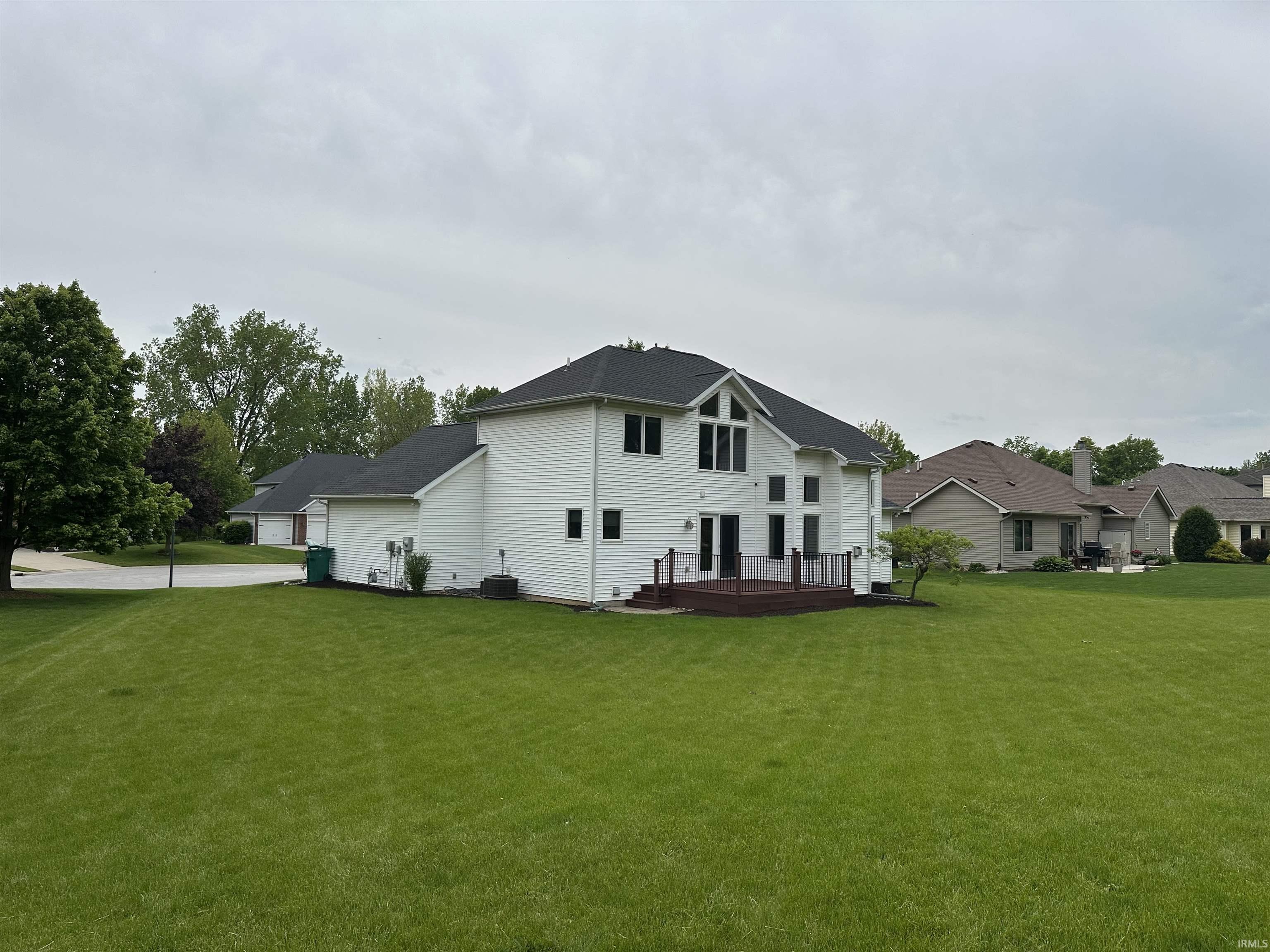 7019 Tree Top Trail Fort Wayne, IN 46845 - Photo 3 of 36 Gallery Image 3