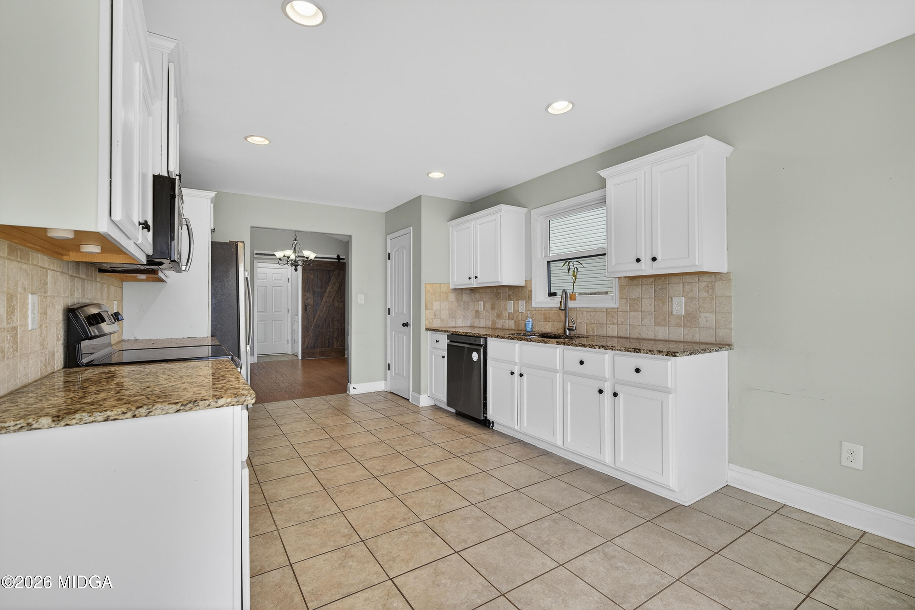 208 New Hope Drive Perry, GA 31069 - Photo 11 of 30 208 New Hope Dr-01204