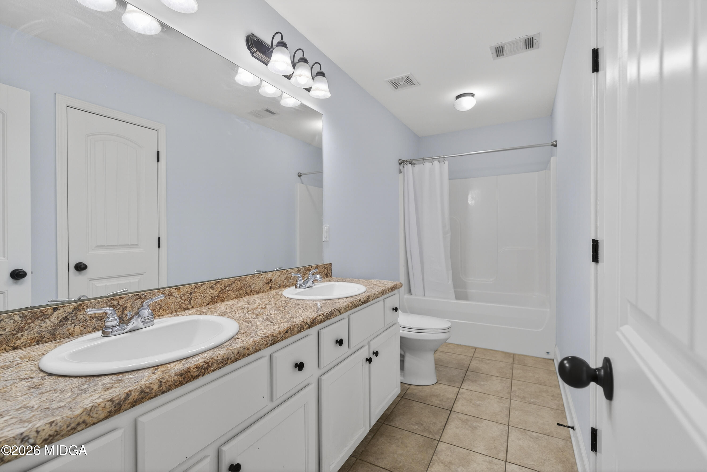 208 New Hope Drive Perry, GA 31069 - Photo 22 of 30 208 New Hope Dr-01271