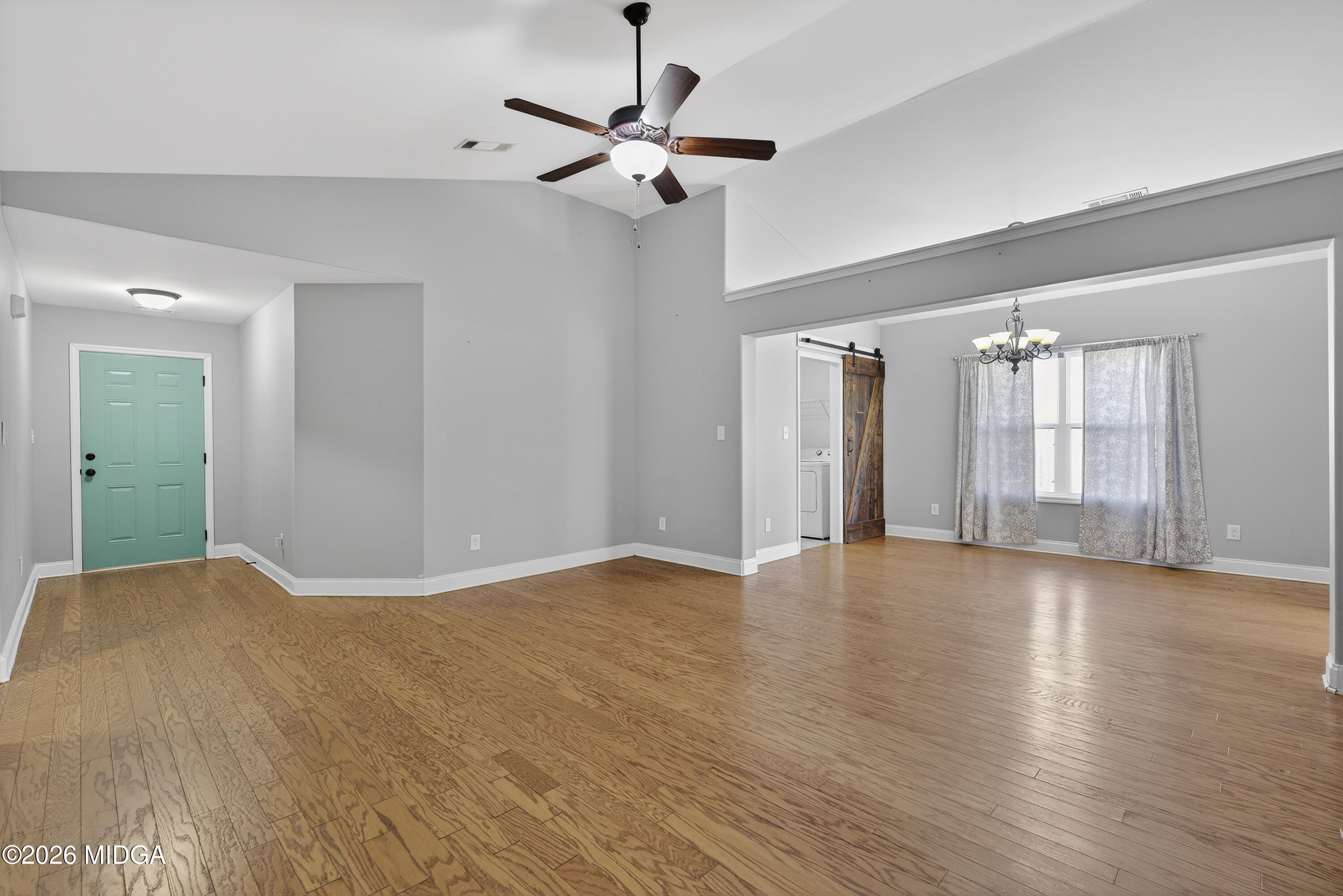 208 New Hope Drive Perry, GA 31069 - Photo 7 of 30 208 New Hope Dr-01171