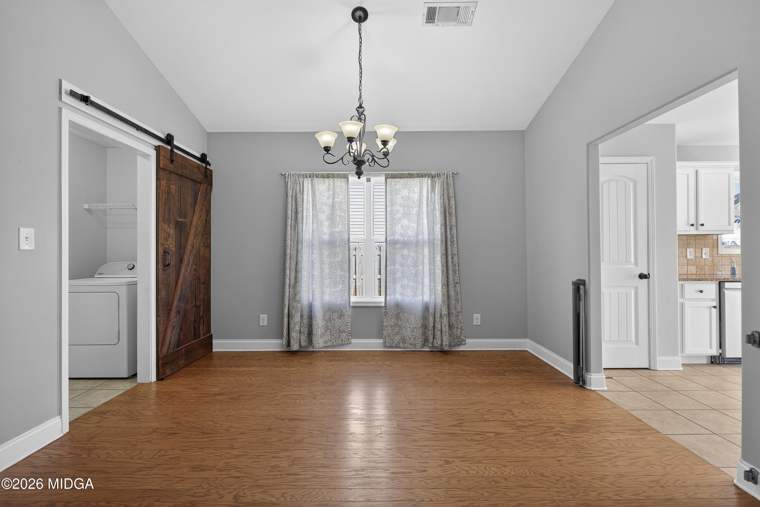 208 New Hope Drive Perry, GA 31069 - Photo 8 of 30 208 New Hope Dr-01184