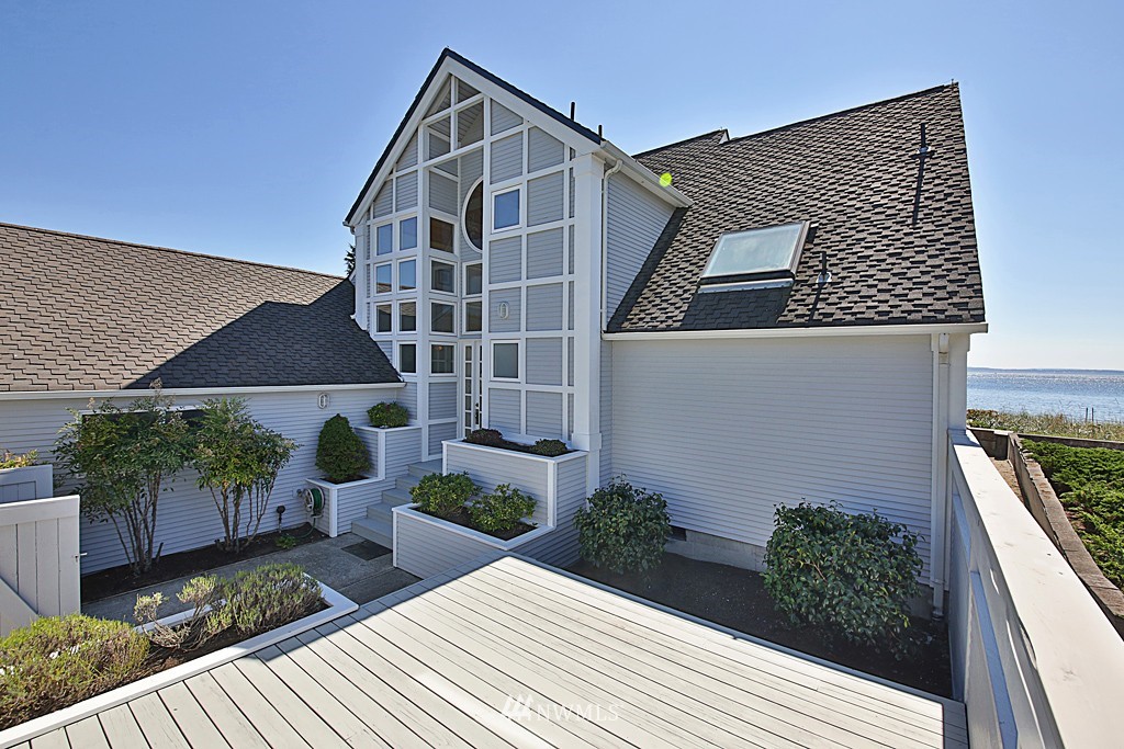 856 Old Beach Road Freeland, WA 98249 - Photo 2 of 25 Gallery Image 2