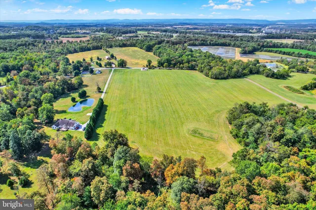 $350,000 | 401 Coleman Road, Gettysburg, PA 17325