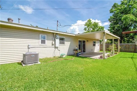 $220,000 | 1200 Bellevue Drive, Laplace, LA 70068