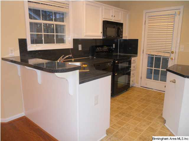 1008 Wyndham Lane Helena, AL 35080 - Photo 5 of 22