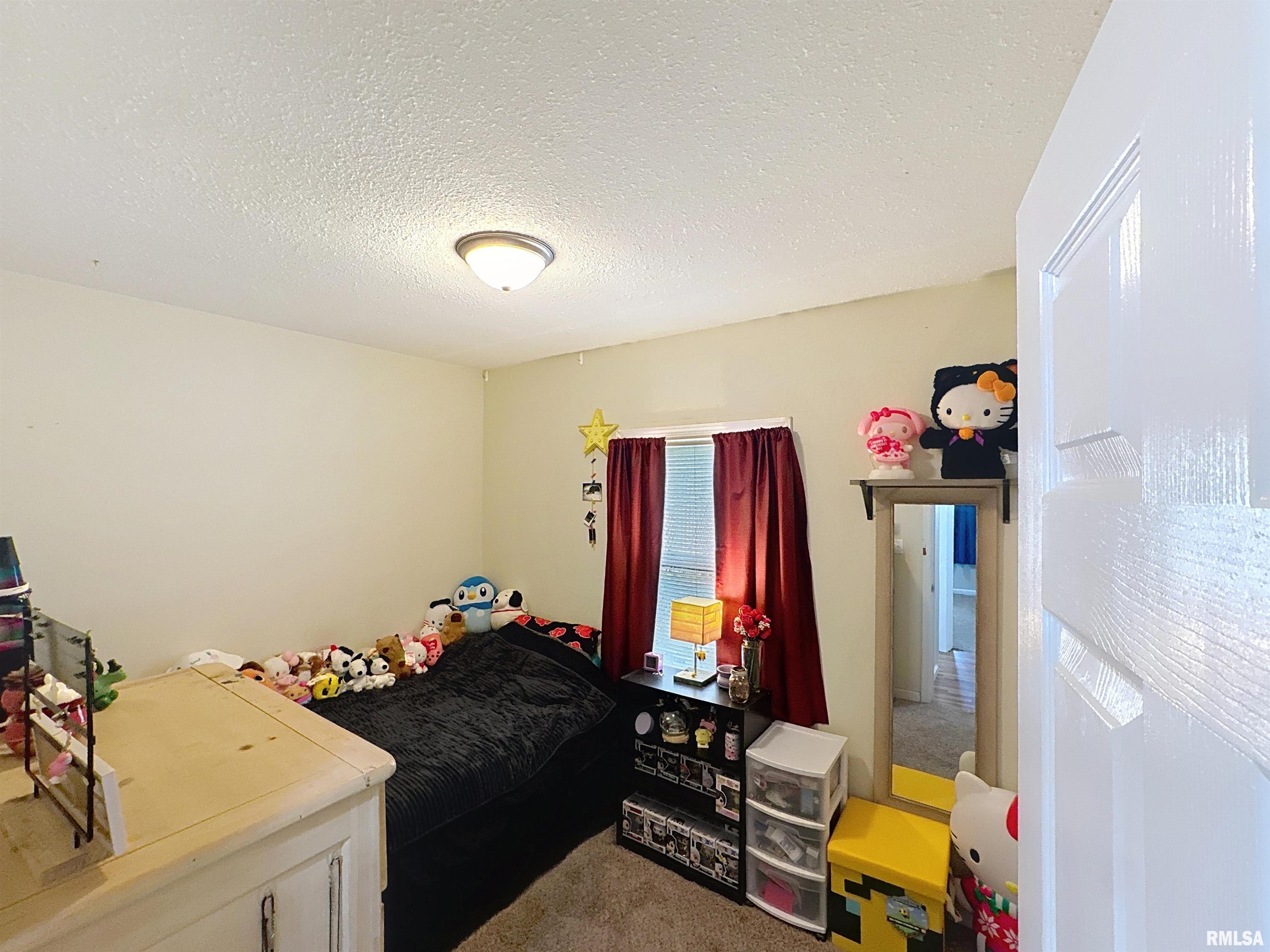 435 Waverly Road Davenport, IA 52804 - Photo 11 of 26 Gallery Image 11