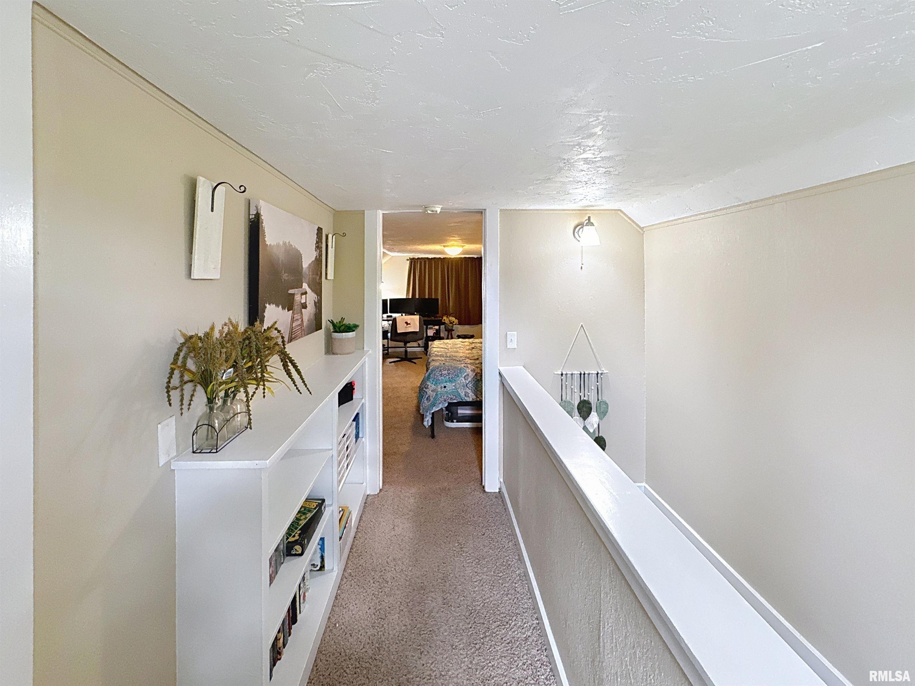 435 Waverly Road Davenport, IA 52804 - Photo 16 of 26 Gallery Image 16