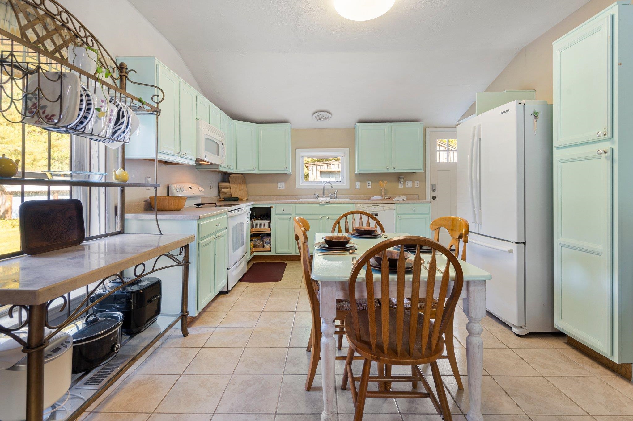 37 Pearson Road Merrimack, NH 03054 - Photo 13 of 30