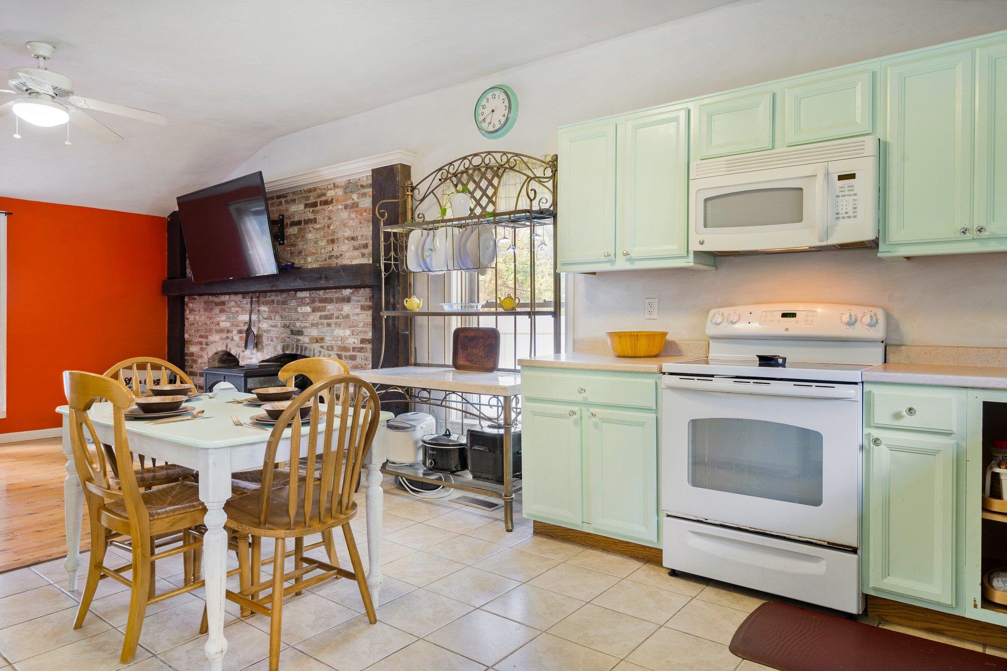 37 Pearson Road Merrimack, NH 03054 - Photo 2 of 30