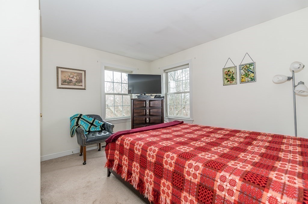 12 Cedar Drive Webster, MA 01570 - Photo 28 of 42