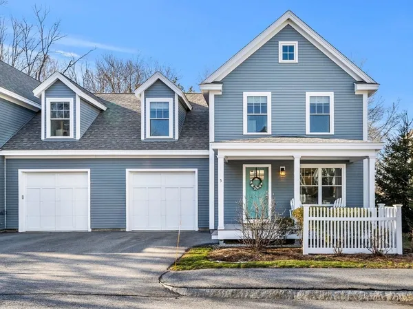 $699,900 | 5 Daley Drive, Unit 5, West Newbury, MA 01985