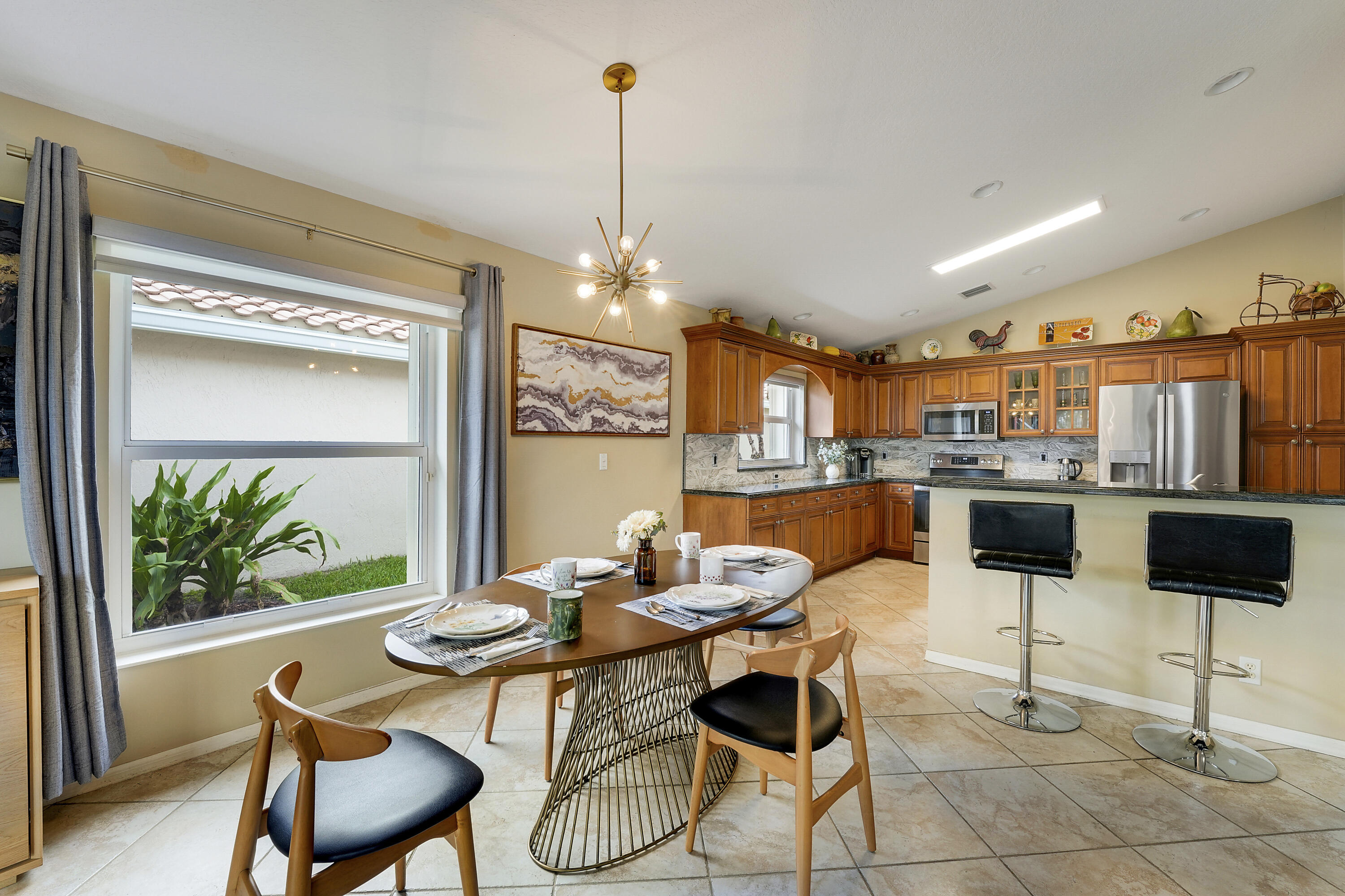 6818 Rienzo Street Wellington, FL 33467 - Photo 12 of 63 Breakfast Area