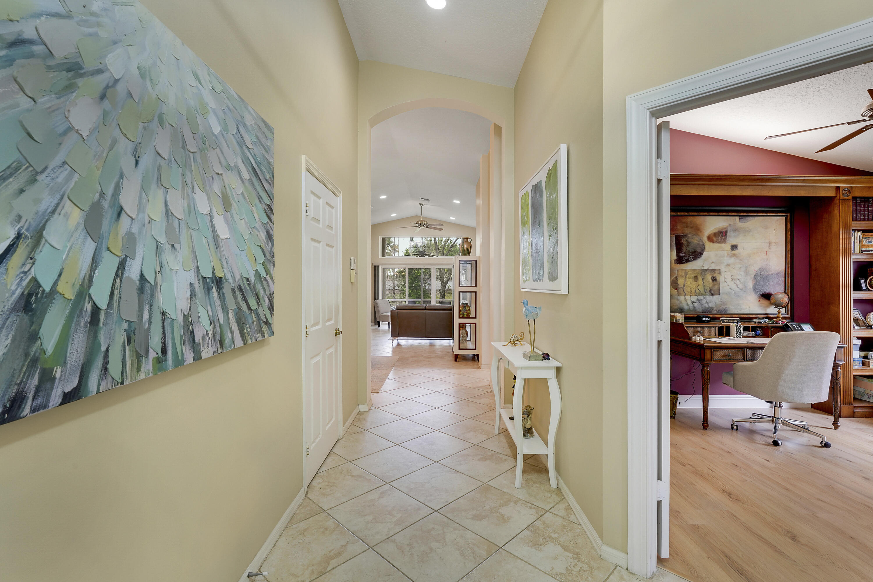 6818 Rienzo Street Wellington, FL 33467 - Photo 5 of 63 Hallway