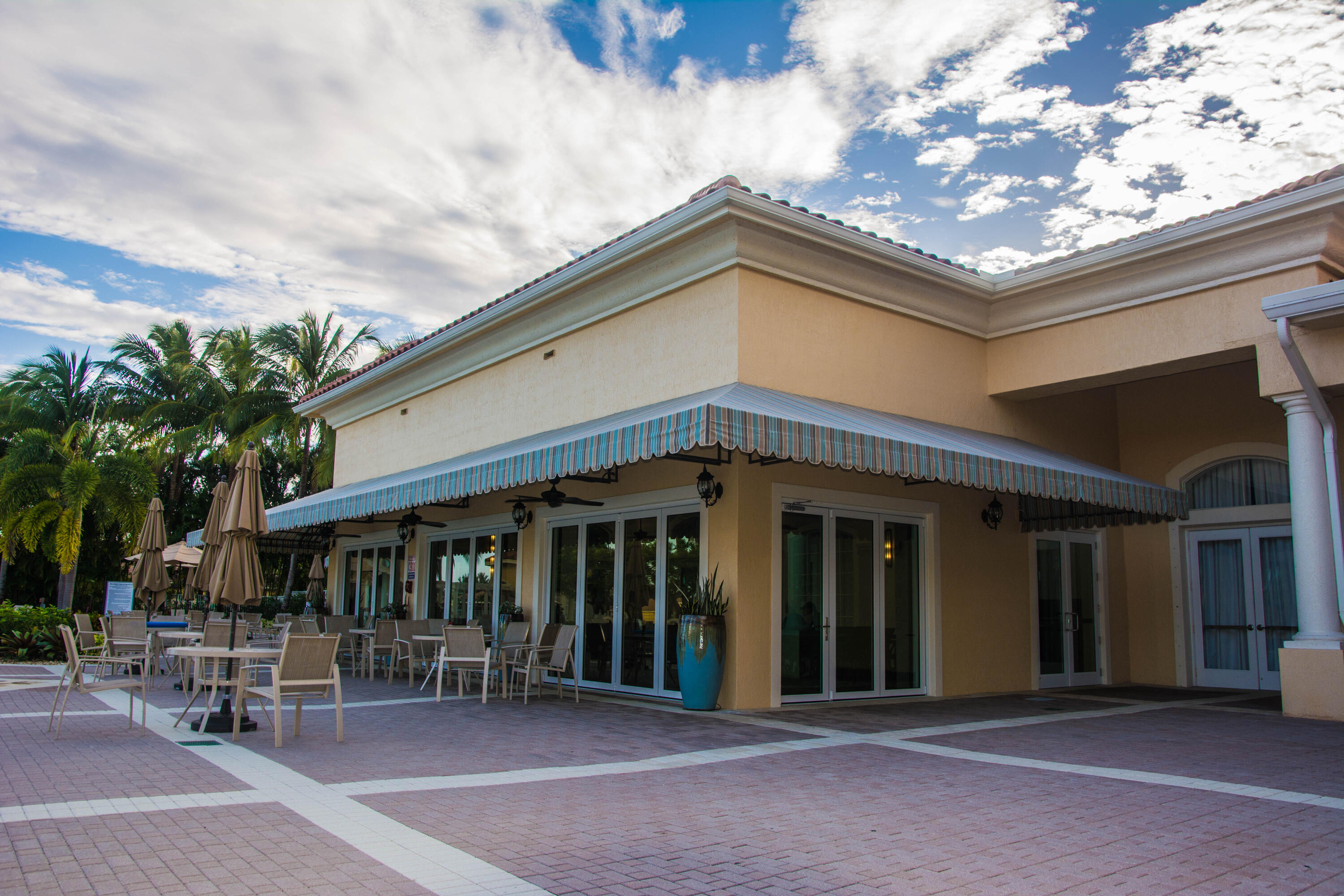 6818 Rienzo Street Wellington, FL 33467 - Photo 62 of 63 Bellaggio Cafe