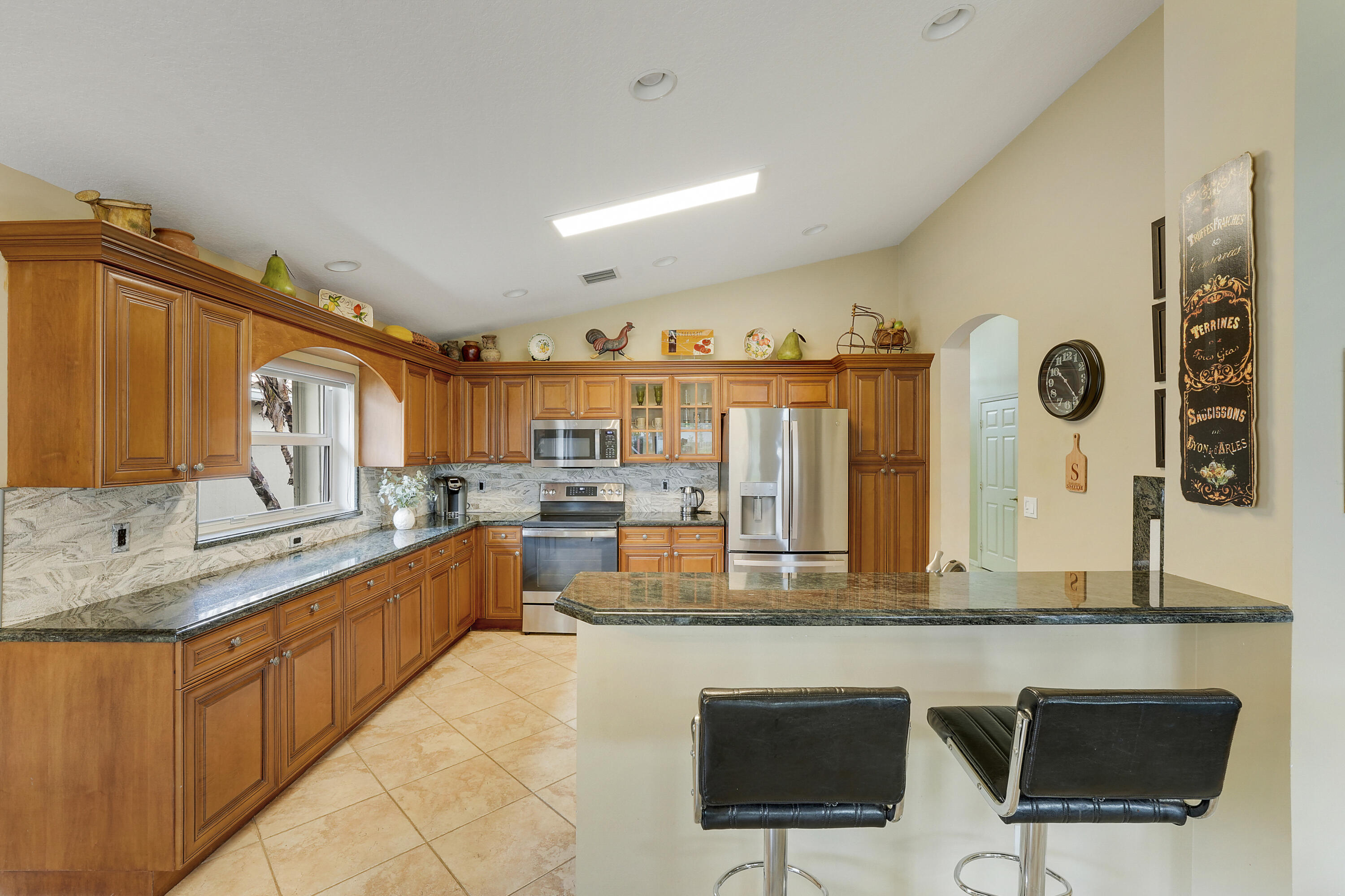 6818 Rienzo Street Wellington, FL 33467 - Photo 8 of 63 Kitchen