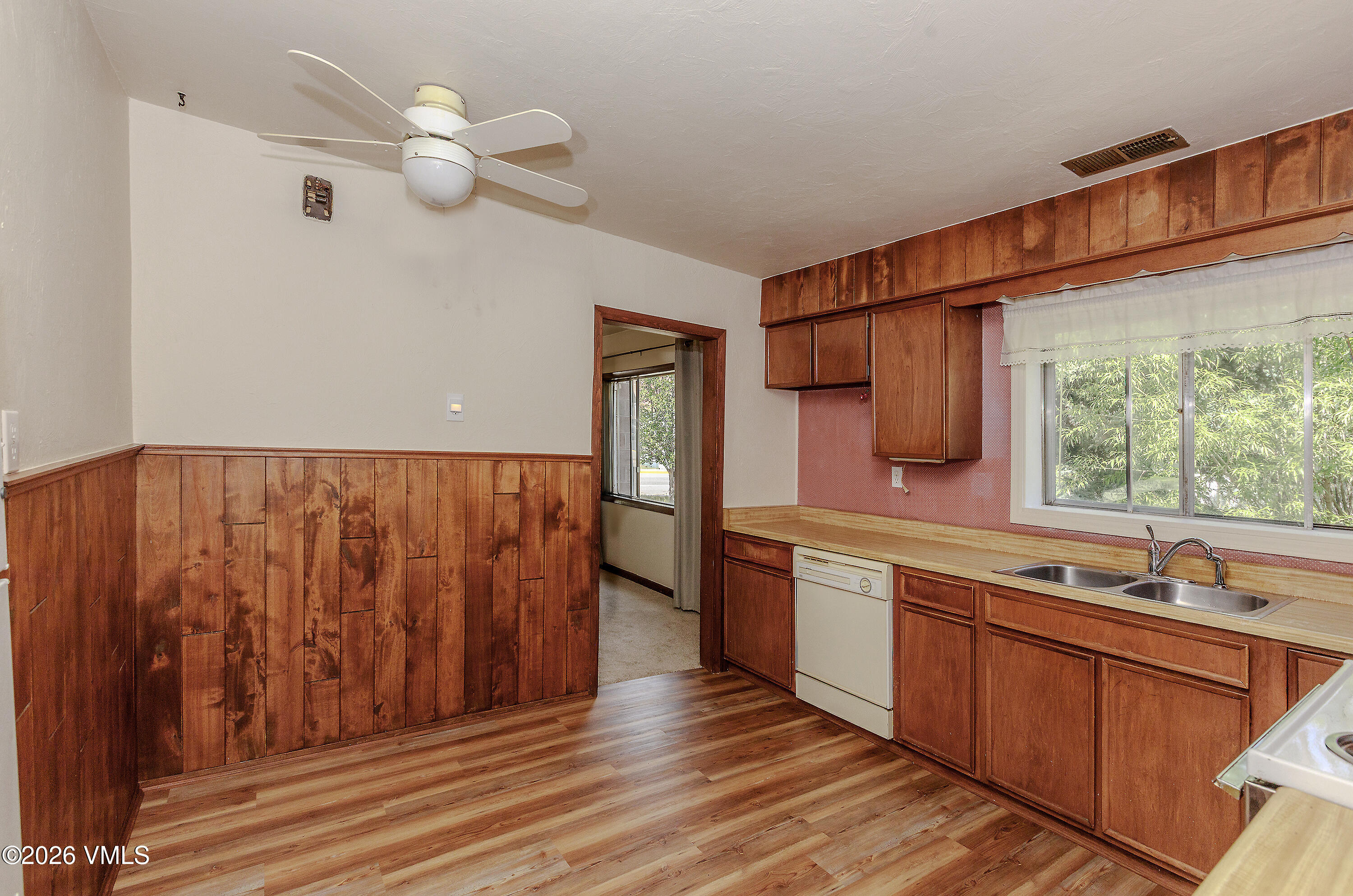 192 Main Street Minturn, CO 81645 - Photo 6 of 17 192 Main St.