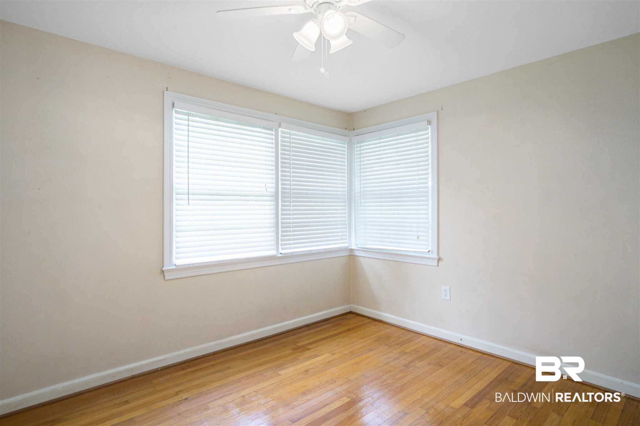 426 Laborde Drive Mobile, AL 36609 - Photo 11 of 25