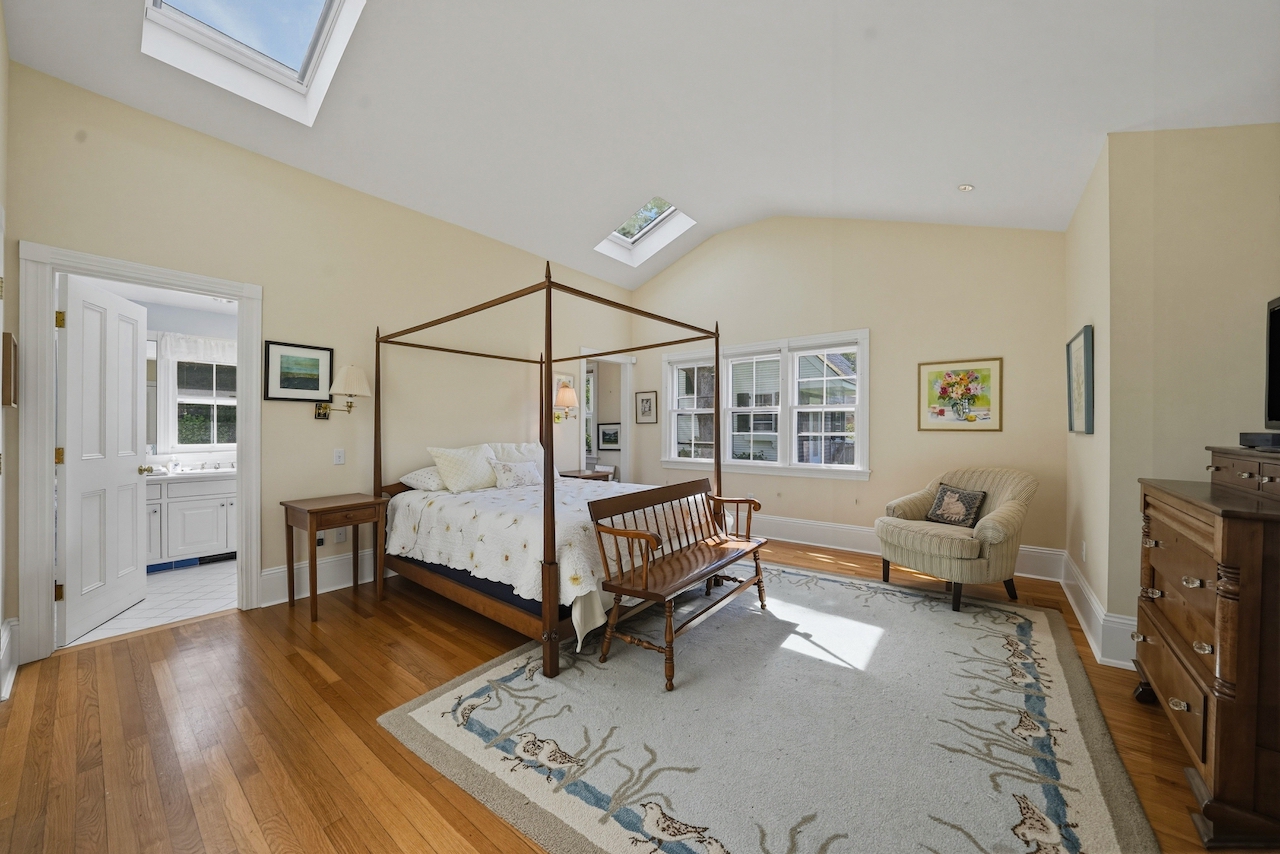 118 South Water Street Edgartown, MA 02539 - Photo 11 of 27