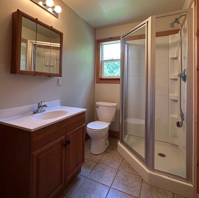 7751 Mulberry Road Heath, OH 43056 - Photo 25 of 70 FULL BATH WITH TILE FLOOR AND SHOWER